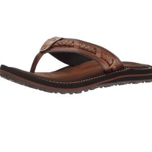 NEW size 11 Clarks Fenner Nerice Flip Flop